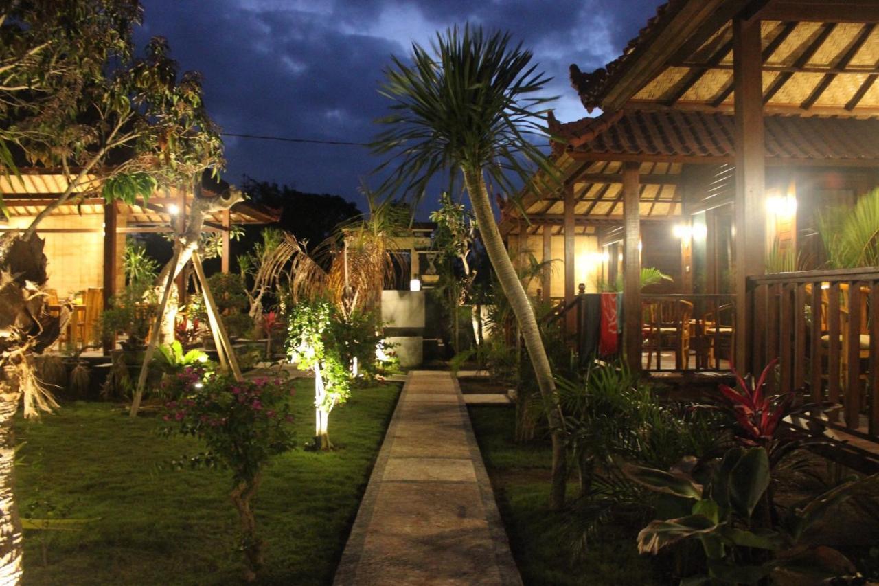 Pattri Garden Lembongan Hotell Exteriör bild