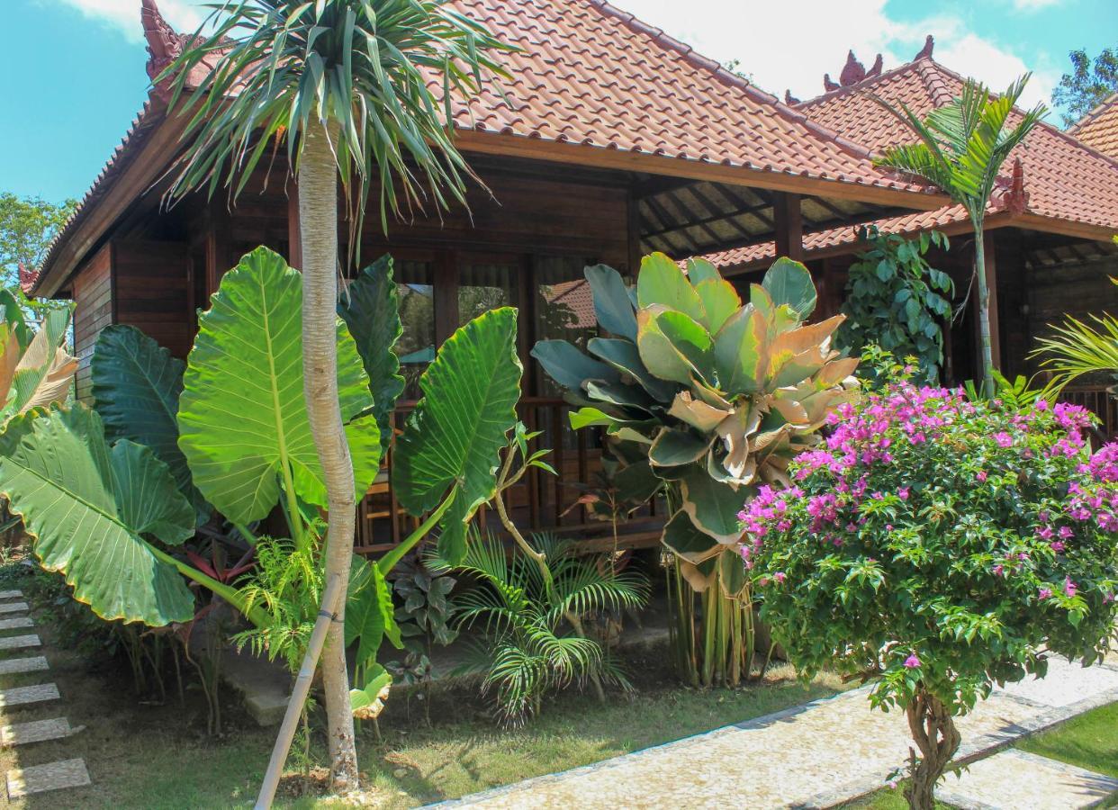 Pattri Garden Lembongan Hotell Exteriör bild
